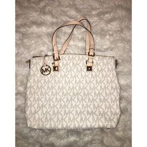 ✨💥Michael Kors Purse💥 ✨